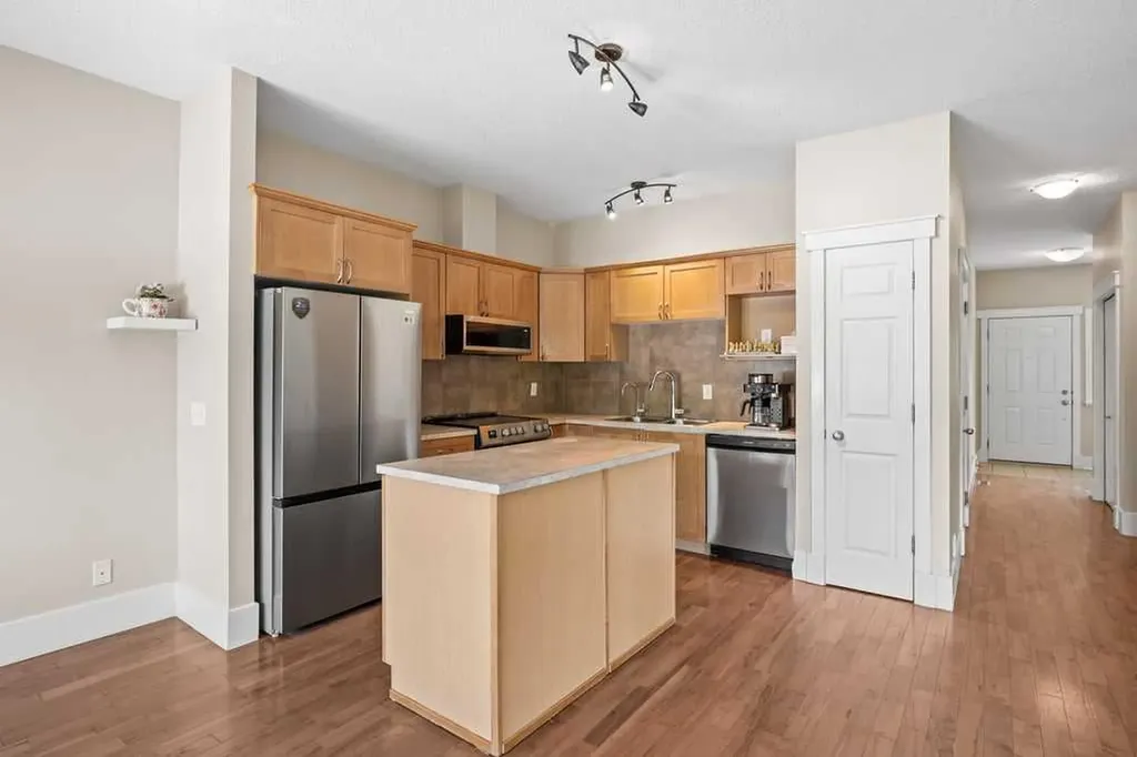 9000 Wentworth Avenue SW Calgary AB T3H 0A9