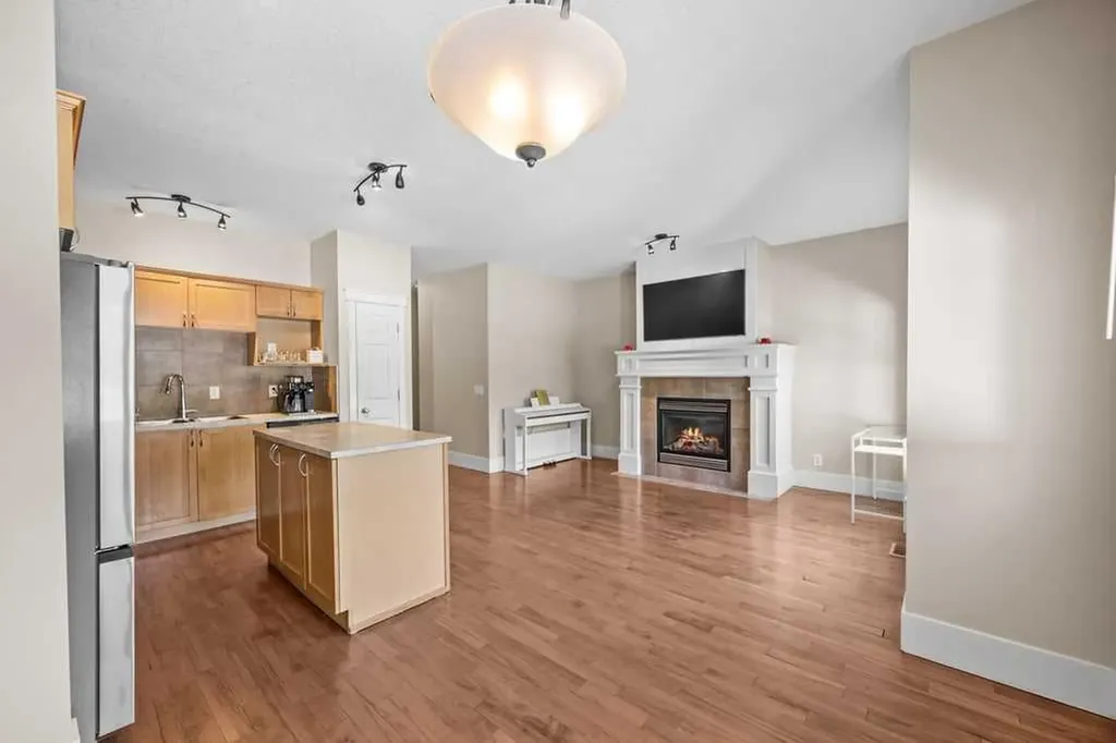9000 Wentworth Avenue SW Calgary AB T3H 0A9