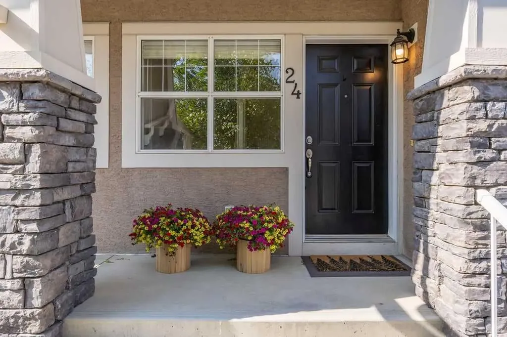 9000 Wentworth Avenue SW Calgary AB T3H 0A9