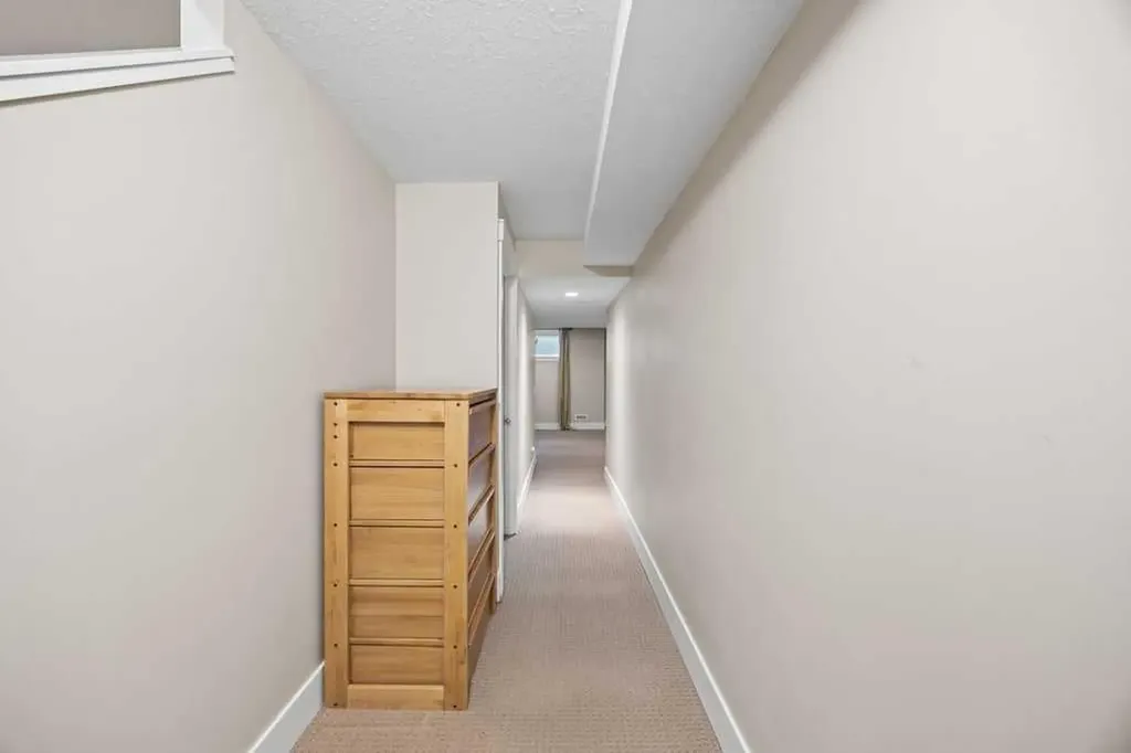 9000 Wentworth Avenue SW Calgary AB T3H 0A9