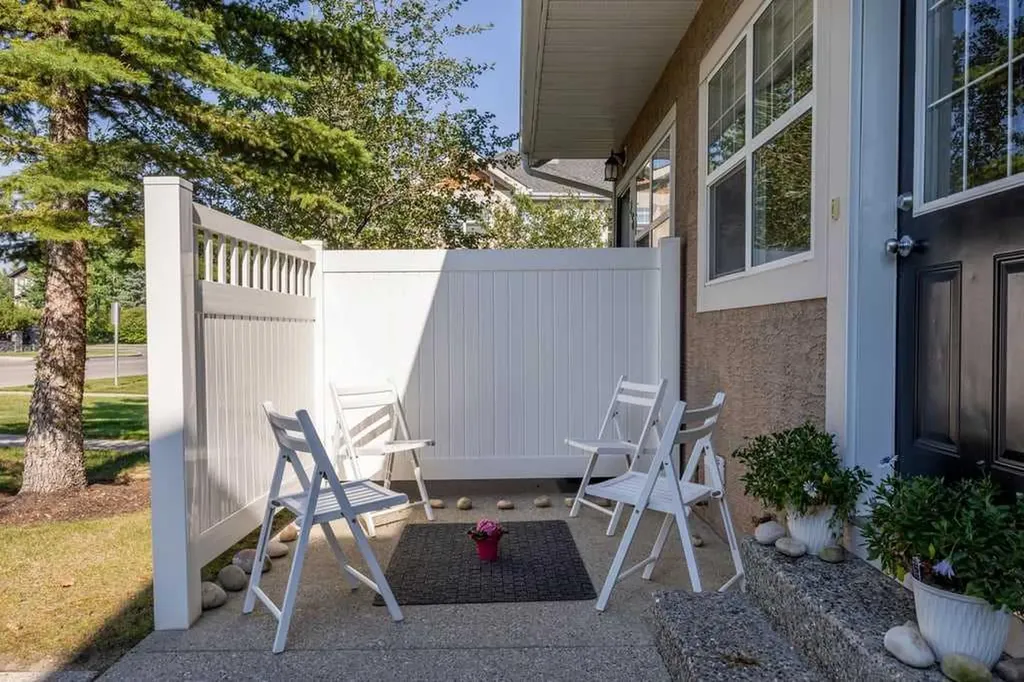 9000 Wentworth Avenue SW Calgary AB T3H 0A9