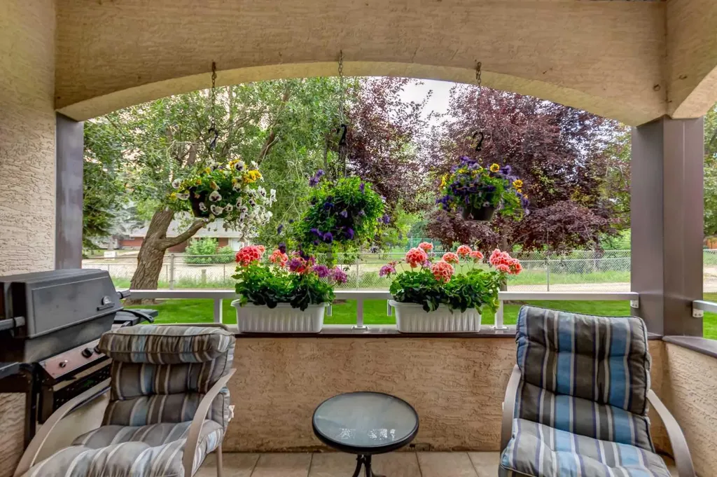 43 Westlake Circle Strathmore AB T1P 1T6