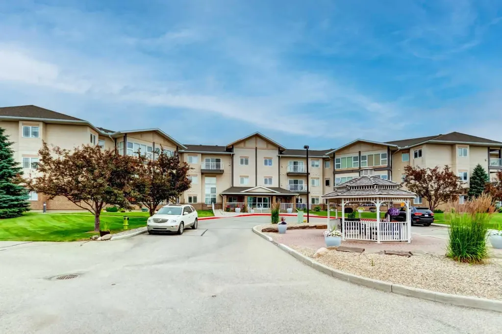43 Westlake Circle Strathmore AB T1P 1T6