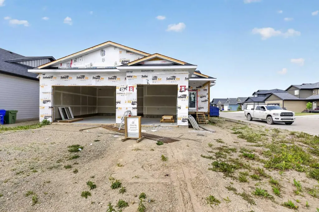 38 Viceroy Crescent Olds AB T4H 0G2