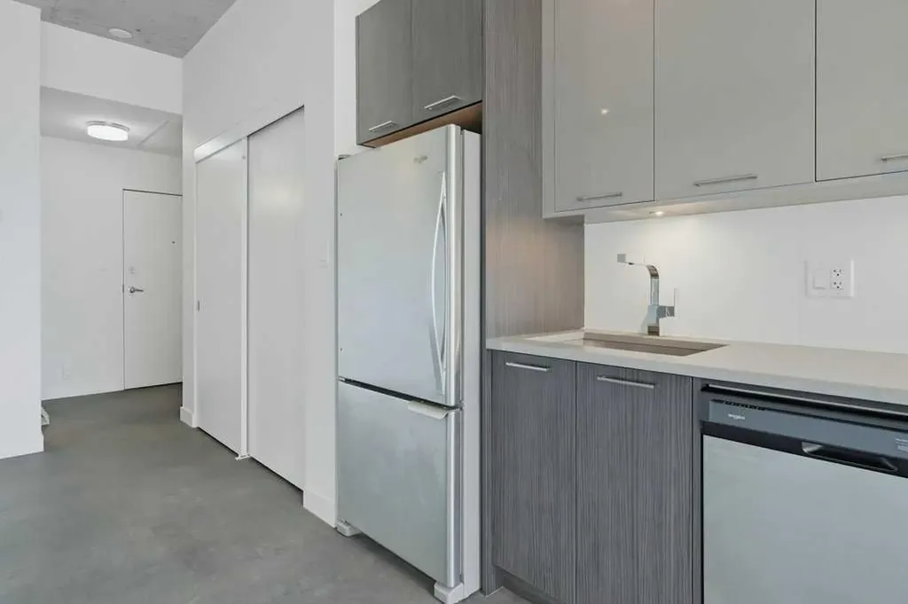 624 8 Avenue SE Calgary AB T2G 1S7