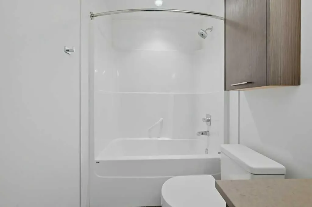624 8 Avenue SE Calgary AB T2G 1S7