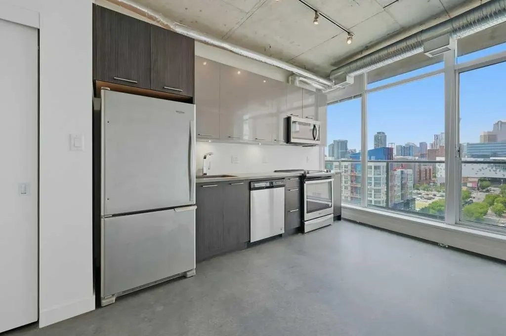 624 8 Avenue SE Calgary AB T2G 1S7