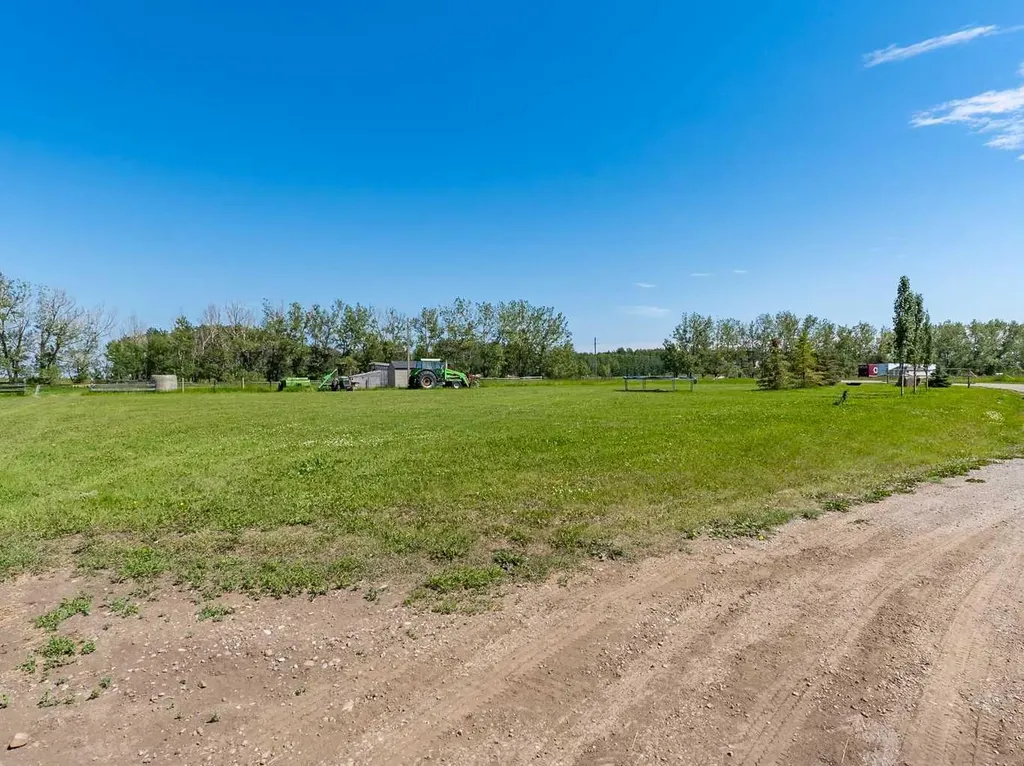 31170 Range Road 42 Range Rural Mountain View County AB T0M 0R0