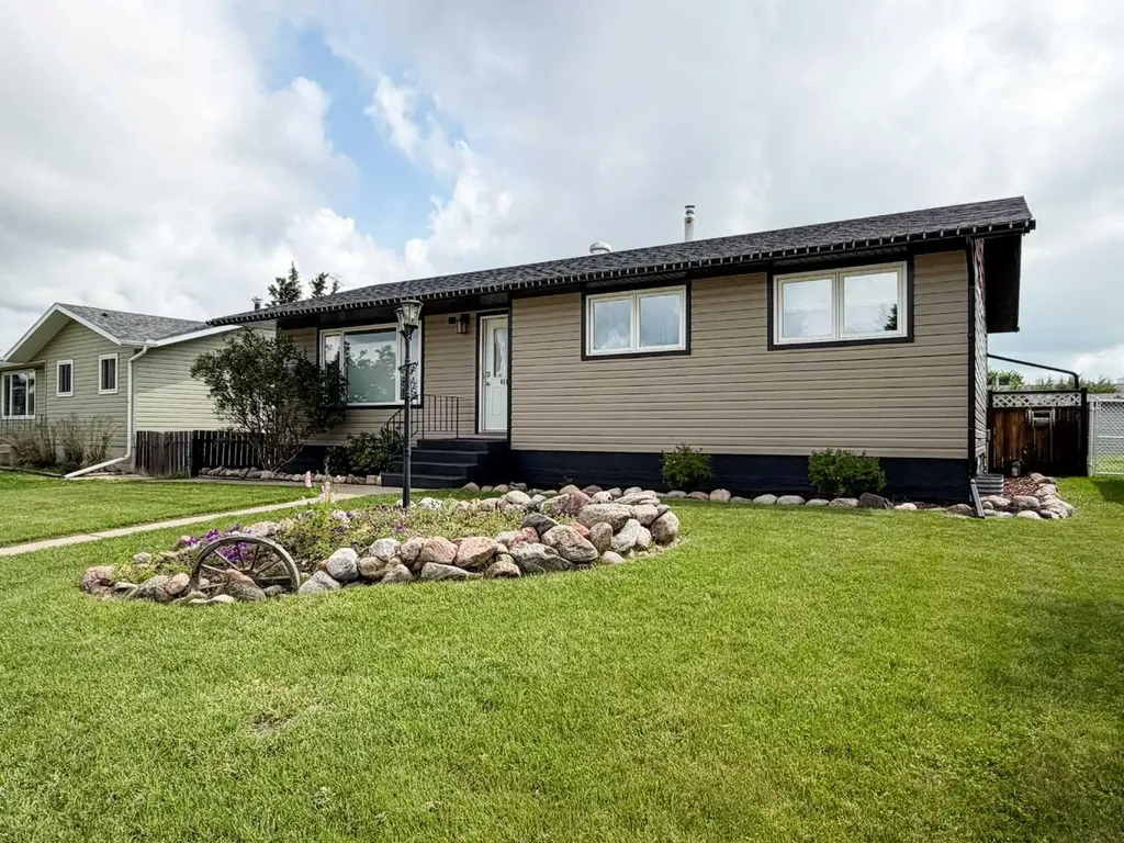 4113 60 Street Stettler AB T0C 2L1