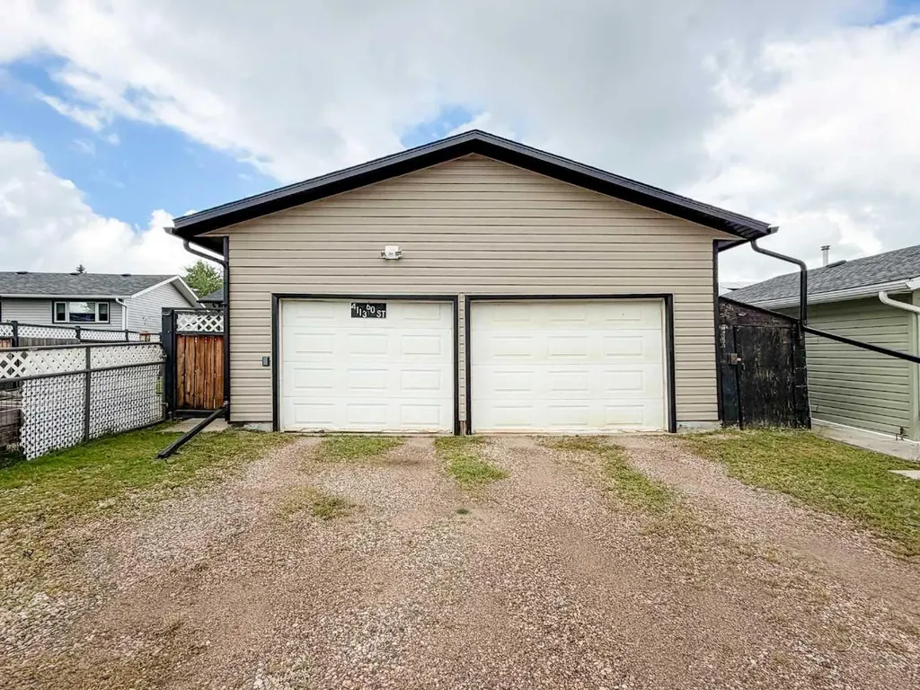 4113 60 Street Stettler AB T0C 2L1