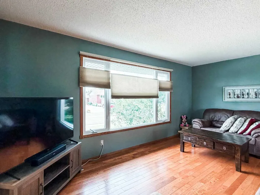 4113 60 Street Stettler AB T0C 2L1