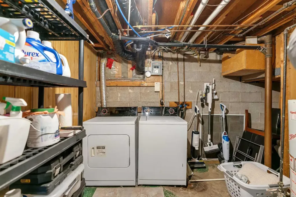 6608 Bowwood Drive NW Calgary AB T3B 2G9