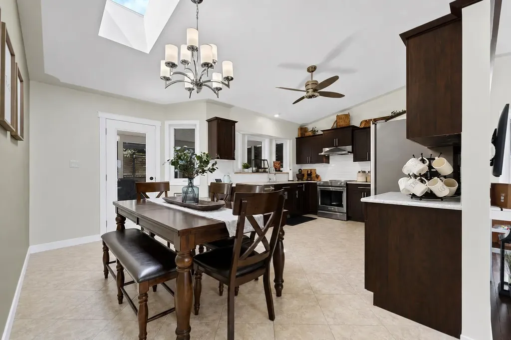 39 Parkland Close E Brooks AB T1R 0M2