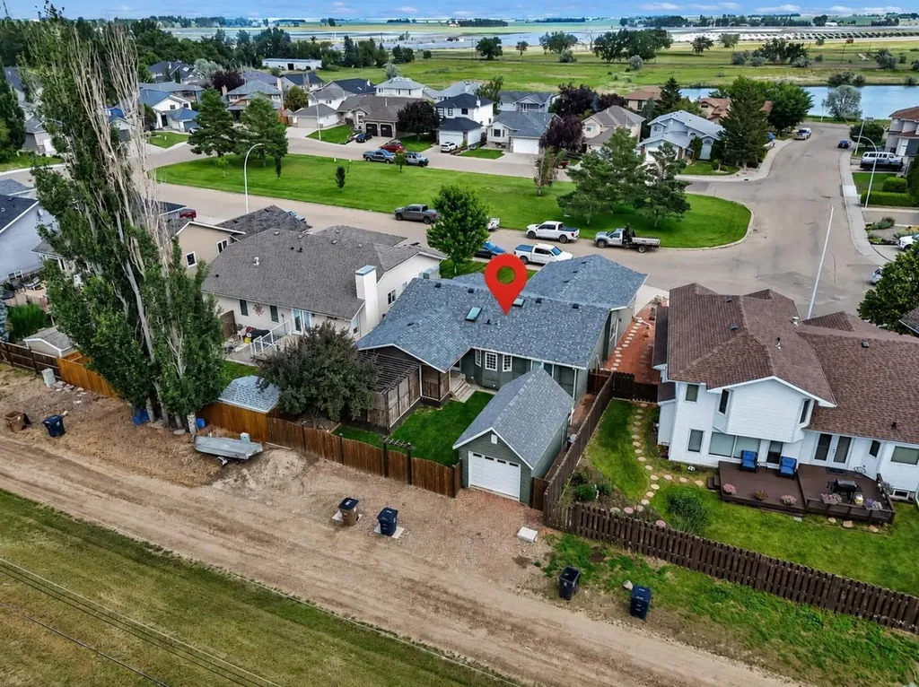 39 Parkland Close E Brooks AB T1R 0M2