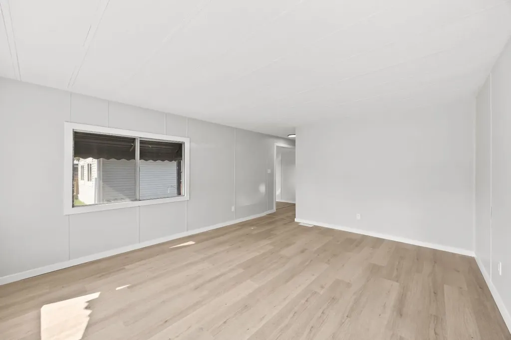 6220 17 Avenue SE Calgary AB T2A 4V5