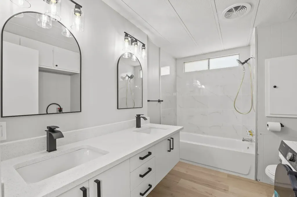 6220 17 Avenue SE Calgary AB T2A 4V5
