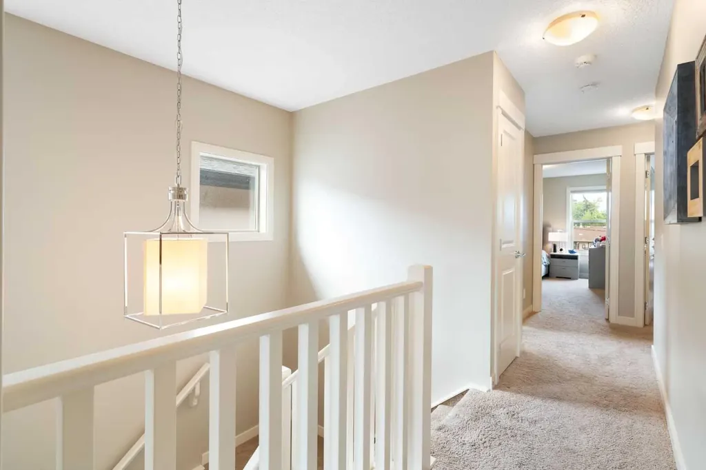 3213 Kinsale Road SW Calgary AB T3E 4S1