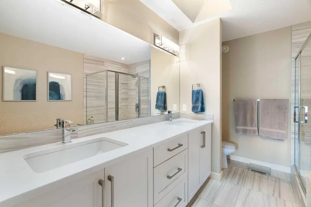 3213 Kinsale Road SW Calgary AB T3E 4S1