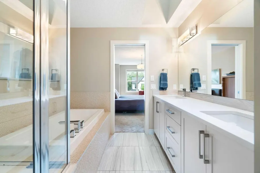 3213 Kinsale Road SW Calgary AB T3E 4S1
