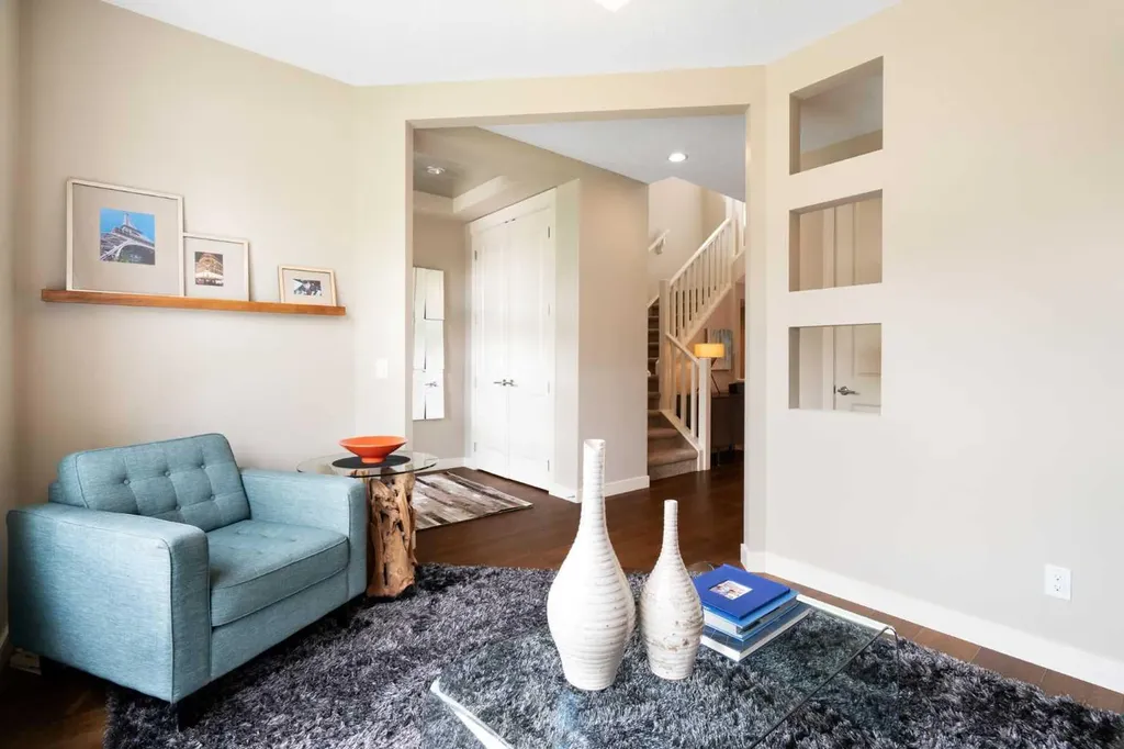 3213 Kinsale Road SW Calgary AB T3E 4S1