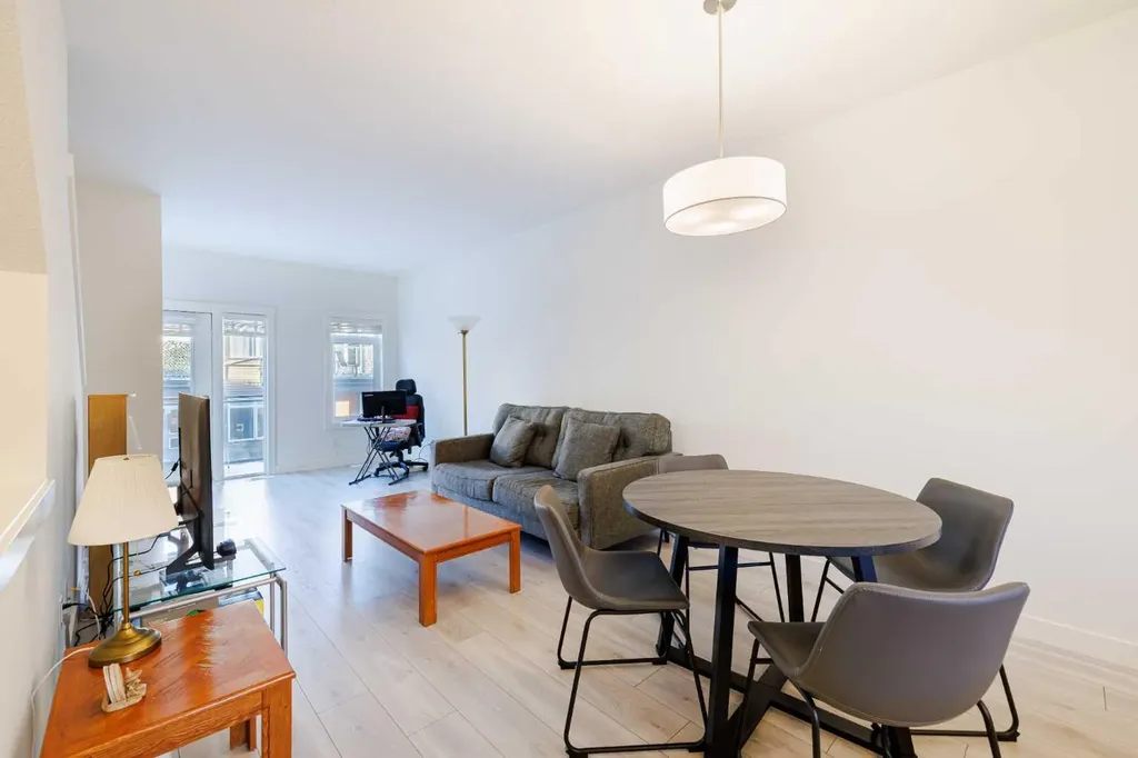 50 Sage Bluff Circle NW Calgary AB T3R 1T5
