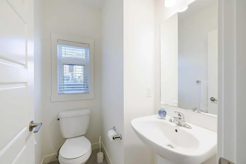 50 Sage Bluff Circle NW Calgary AB T3R 1T5