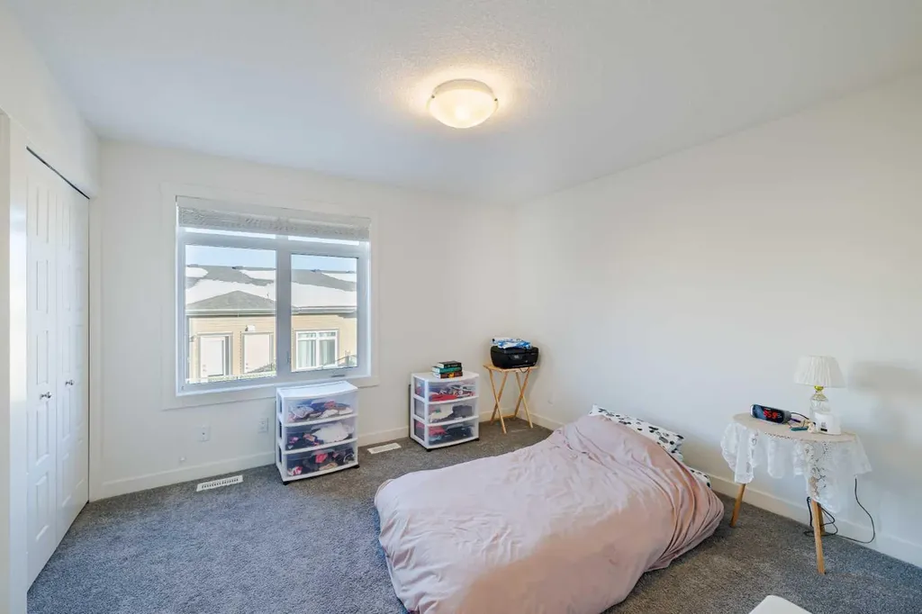 50 Sage Bluff Circle NW Calgary AB T3R 1T5