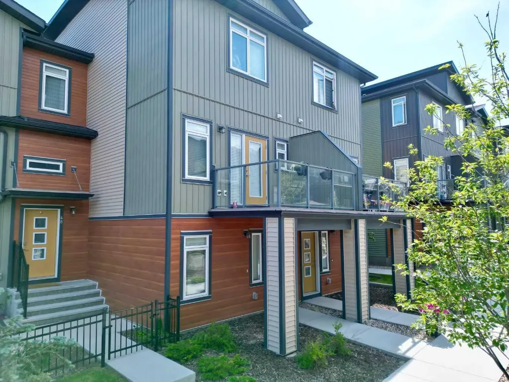 50 Sage Bluff Circle NW Calgary AB T3R 1T5