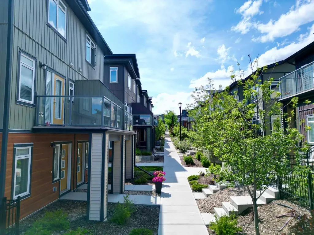 50 Sage Bluff Circle NW Calgary AB T3R 1T5