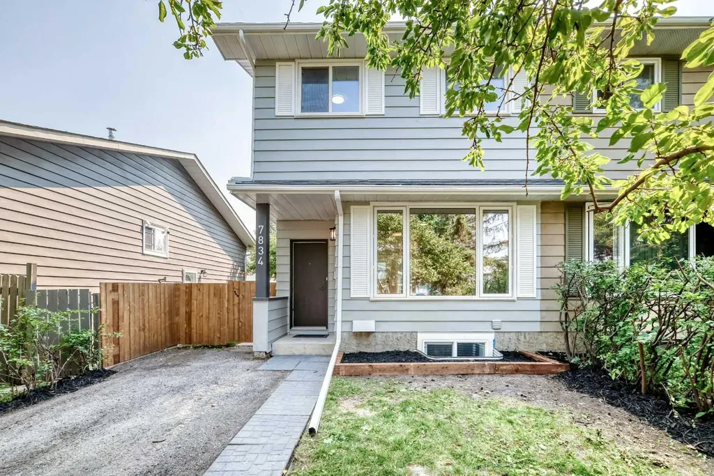 7834 21 Street SE Calgary AB T2C 1Y7