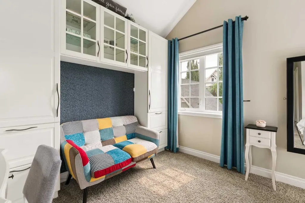 3824 Sarcee Road SW Calgary AB T3E 7W9