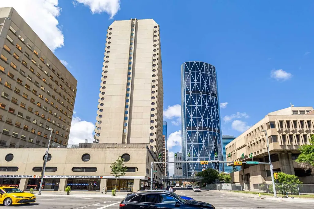 221 6 Avenue SE Calgary AB T2G 4Z9