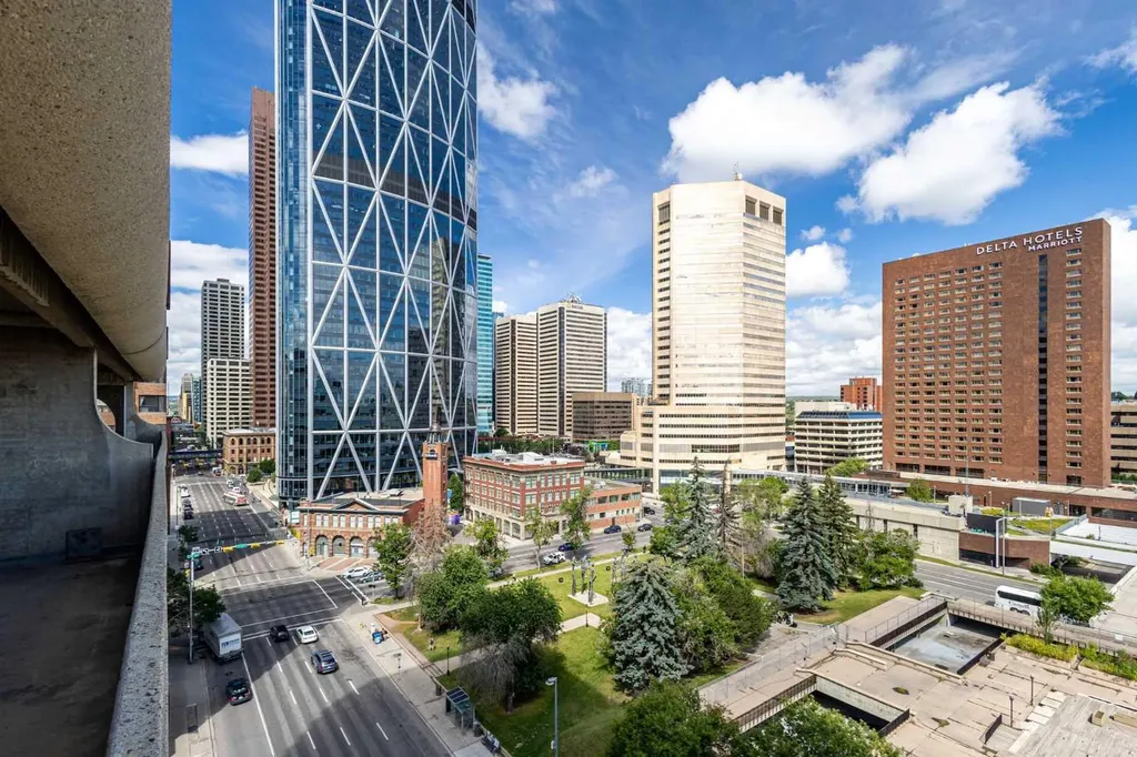 221 6 Avenue SE Calgary AB T2G 4Z9