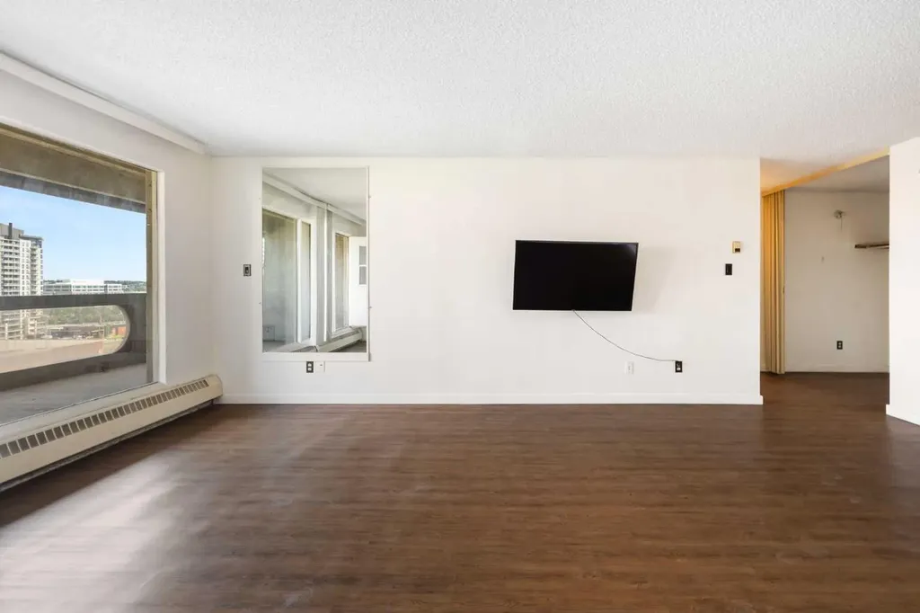 221 6 Avenue SE Calgary AB T2G 4Z9