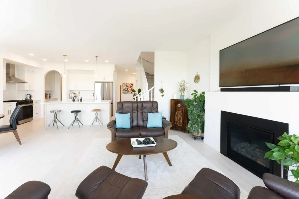 244 Blackwolf Place N Lethbridge AB T1H 7J2
