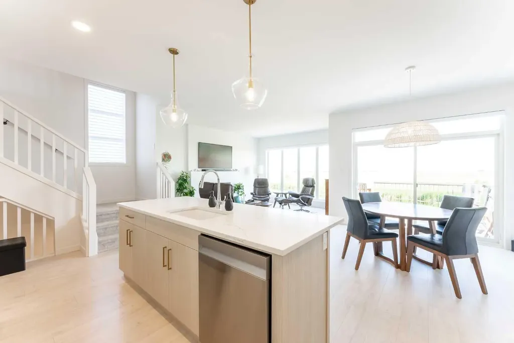 244 Blackwolf Place N Lethbridge AB T1H 7J2