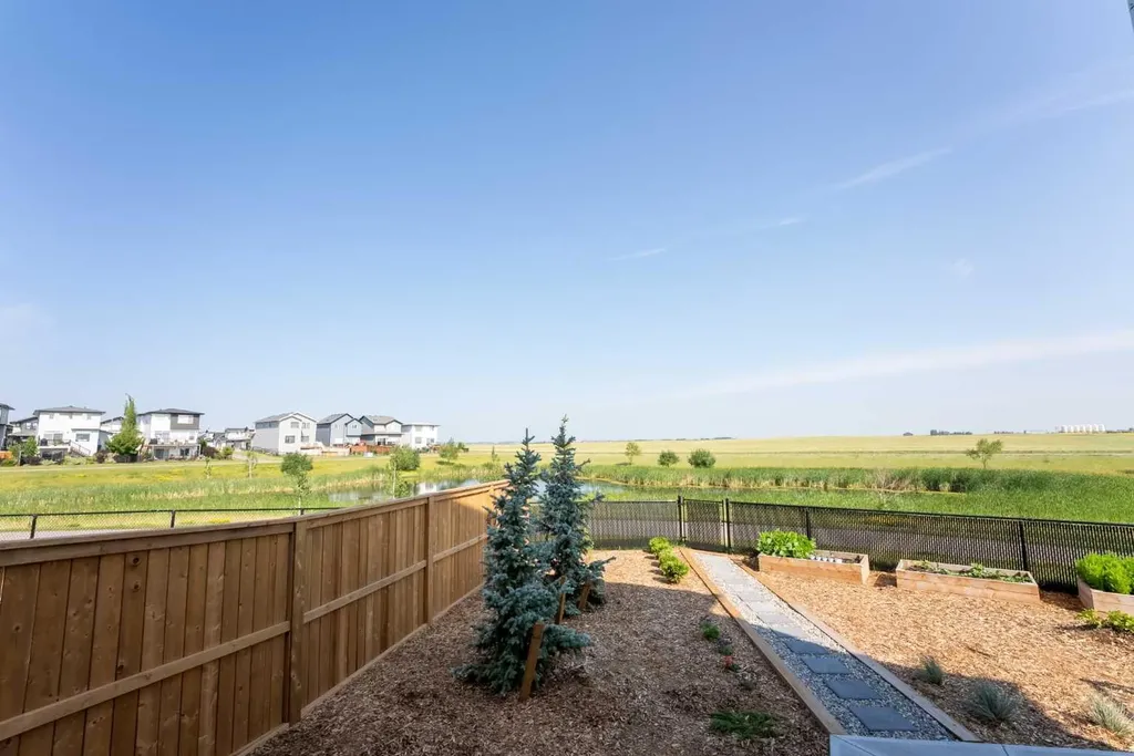 244 Blackwolf Place N Lethbridge AB T1H 7J2