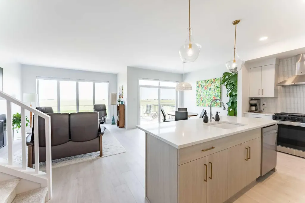 244 Blackwolf Place N Lethbridge AB T1H 7J2