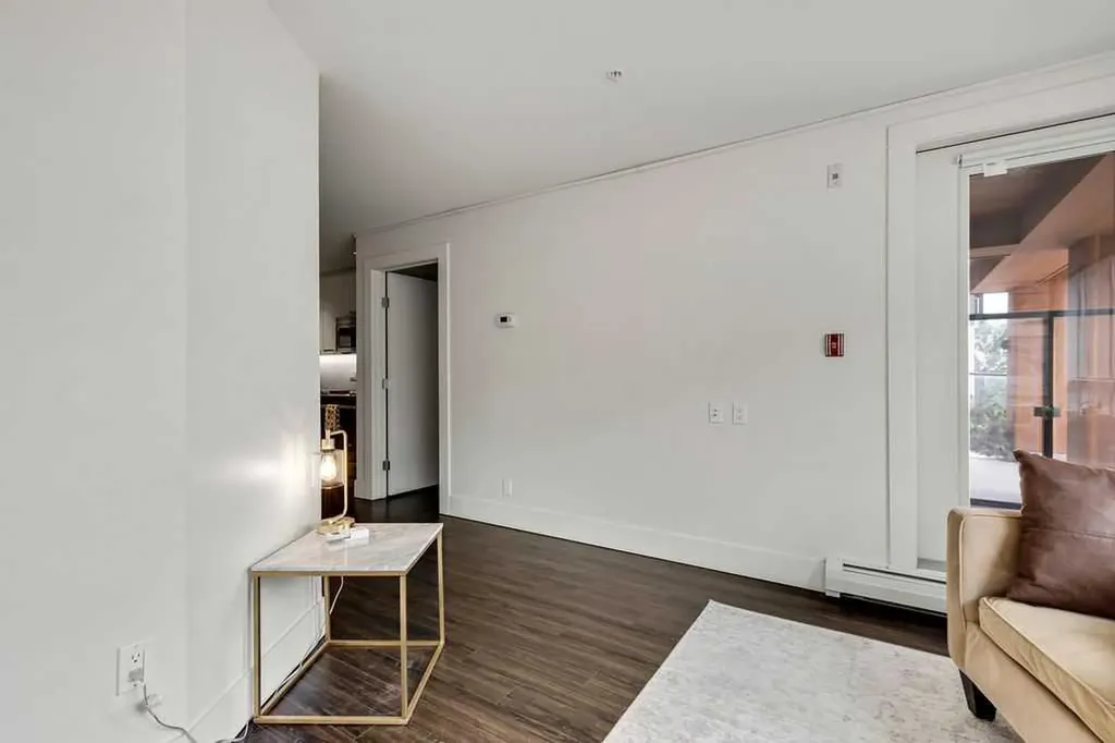 510 Edmonton Trail NE Calgary AB T2E 0J7