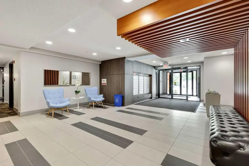 510 Edmonton Trail NE Calgary AB T2E 0J7