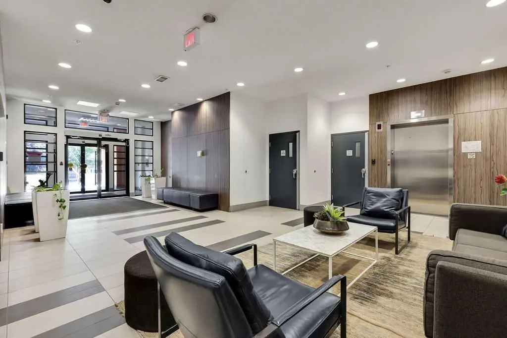 510 Edmonton Trail NE Calgary AB T2E 0J7