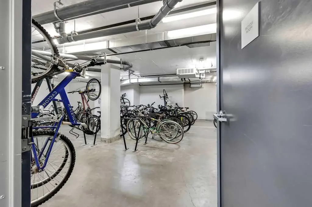 510 Edmonton Trail NE Calgary AB T2E 0J7