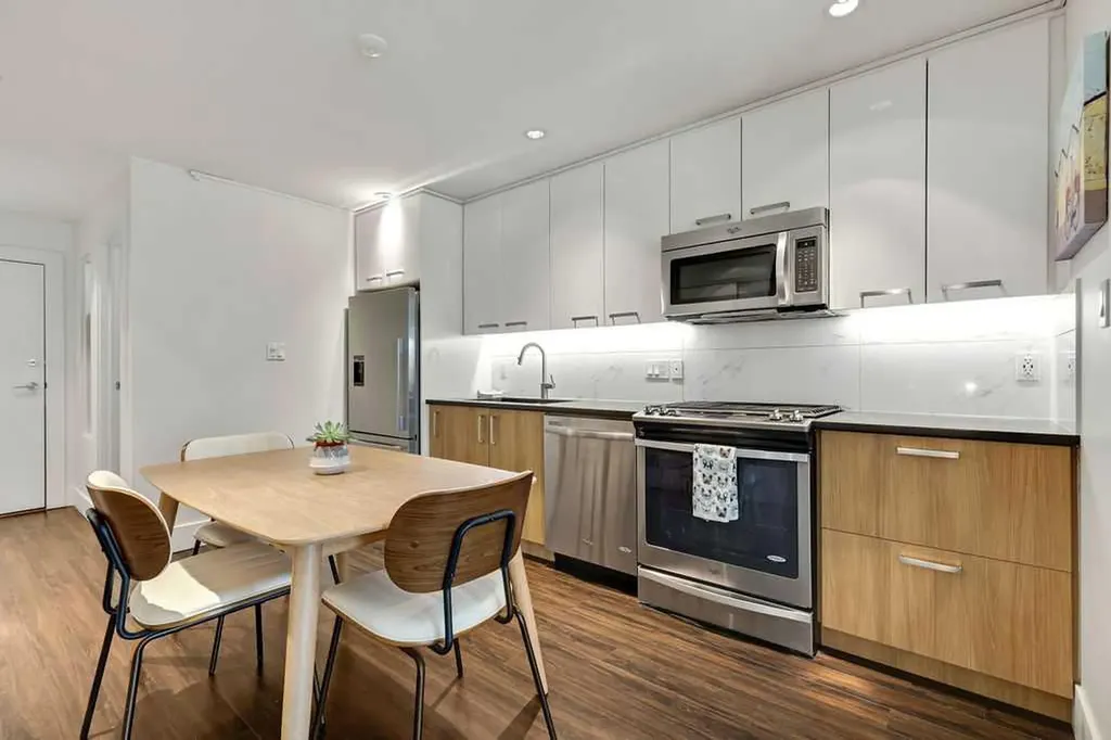 510 Edmonton Trail NE Calgary AB T2E 0J7