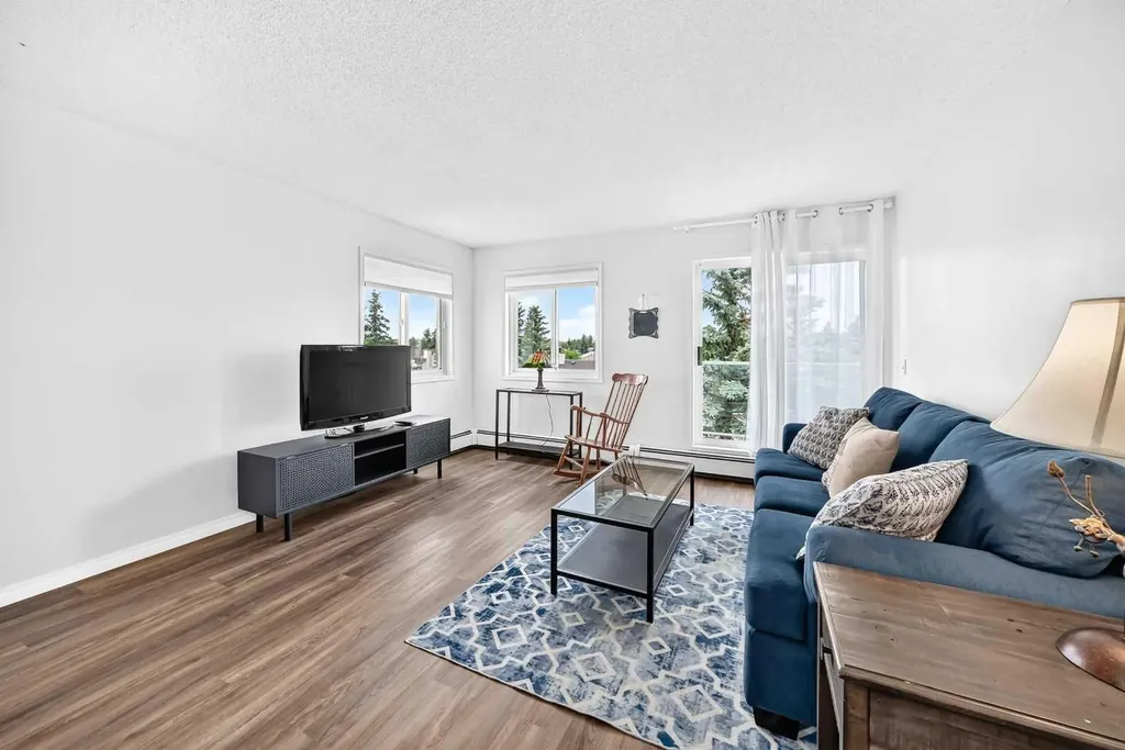 309 Woodside Drive NW Airdrie AB T4B 2E7