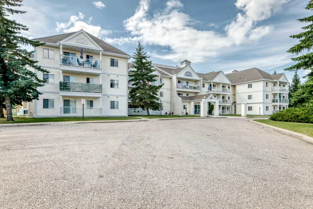 309 Woodside Drive NW Airdrie AB T4B 2E7
