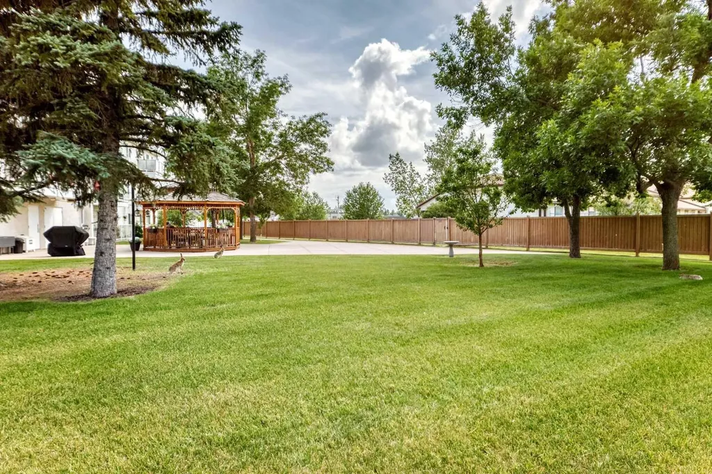 309 Woodside Drive NW Airdrie AB T4B 2E7