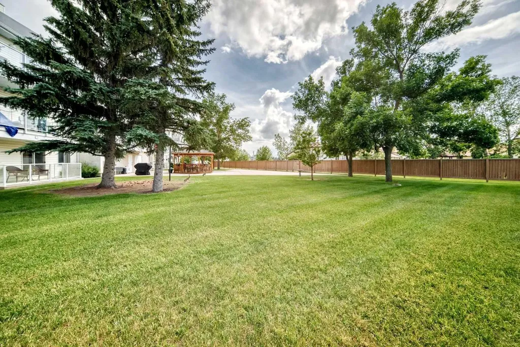 309 Woodside Drive NW Airdrie AB T4B 2E7