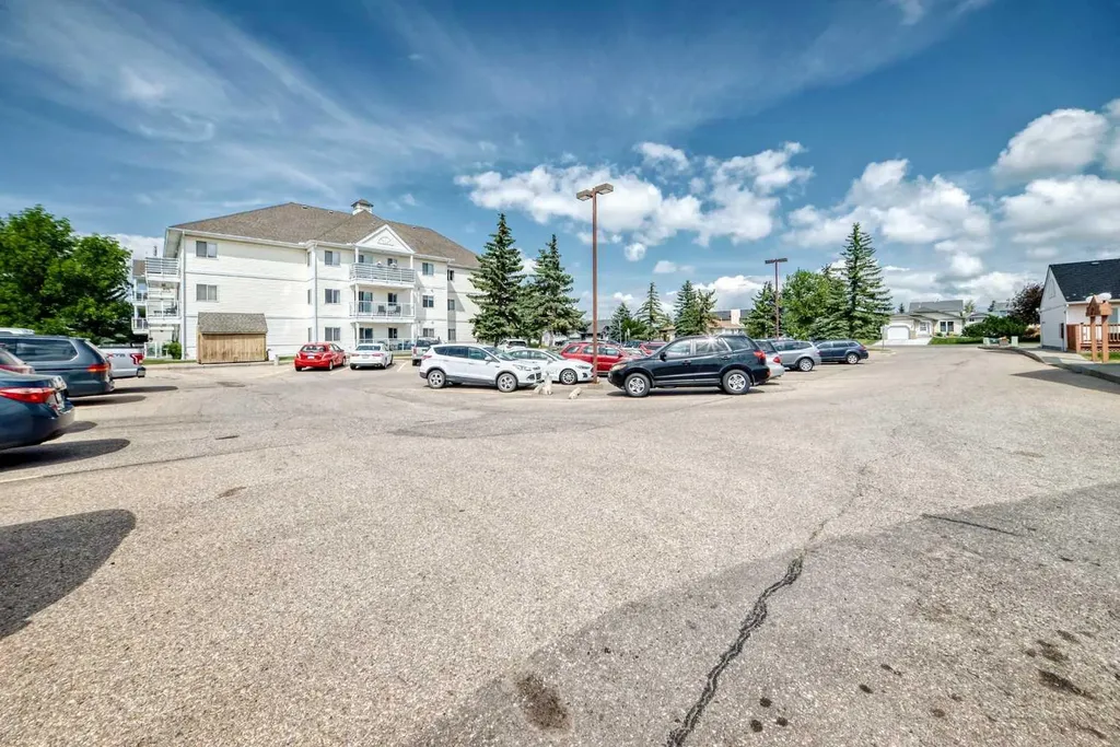 309 Woodside Drive NW Airdrie AB T4B 2E7
