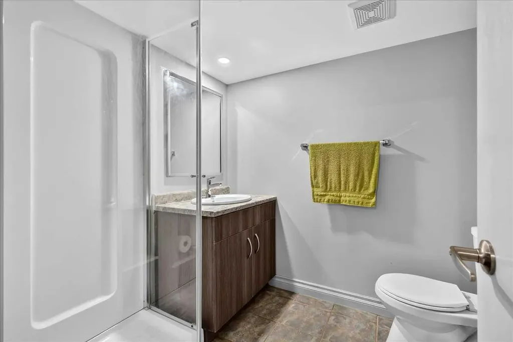 4707 Brockington Road NW Calgary AB T2L 1R5