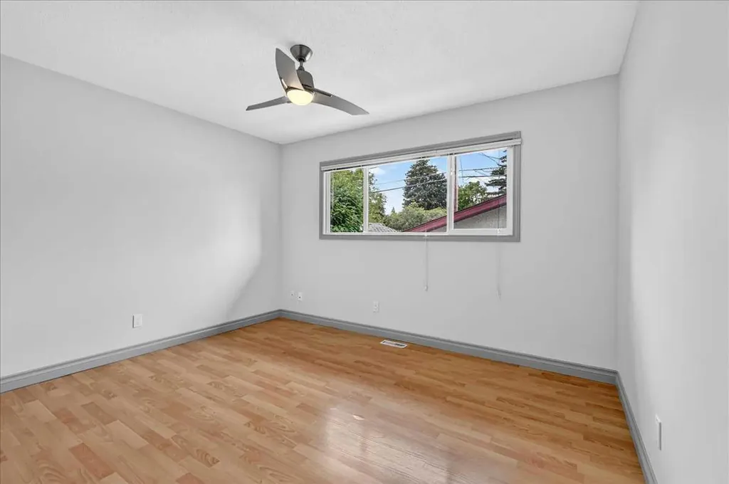4707 Brockington Road NW Calgary AB T2L 1R5